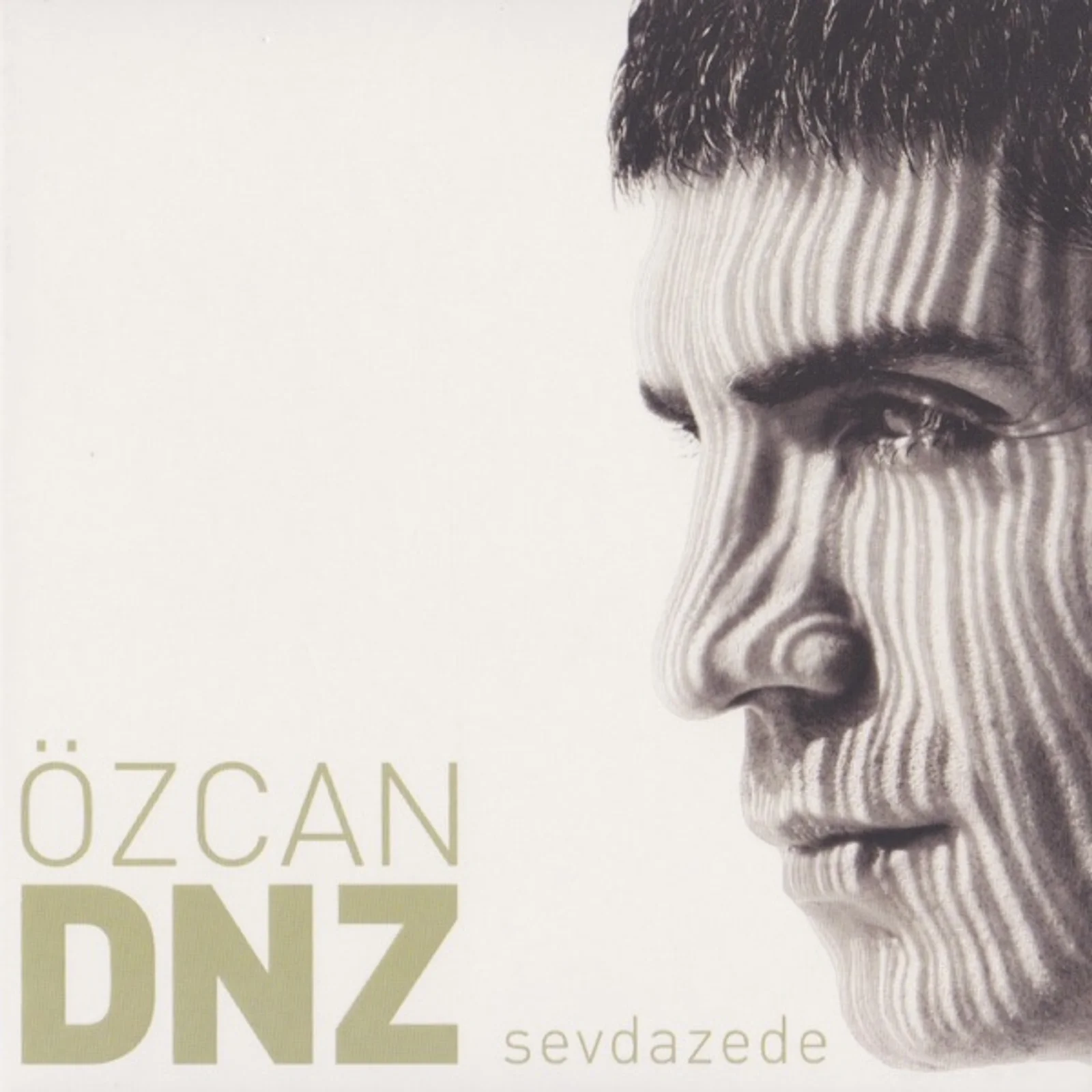 Sevdazede (2009)