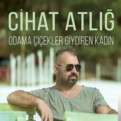 Odama Çiçekler Giydiren Kadın (2020)