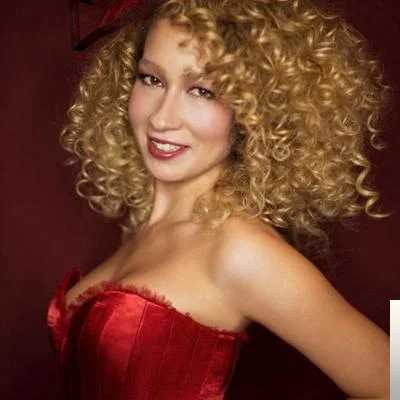 Gülçin Ergül (2018)