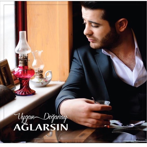 Uygar Doğanay - Gideceksen Güle Güle