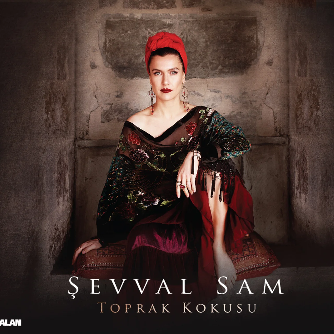 Şevval Sam - Yuh Yuh