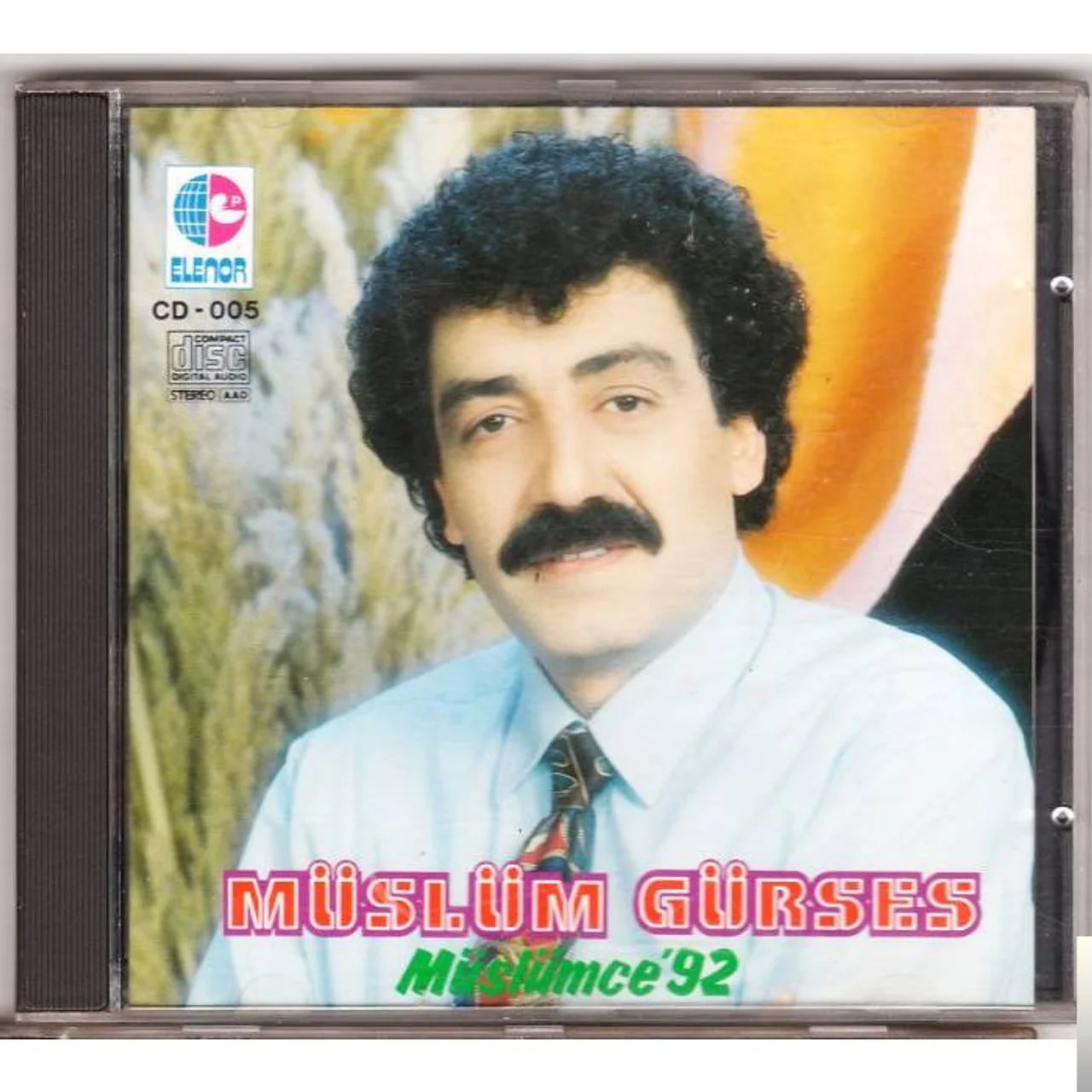 Müslüm Gürses - İkiye Böldün Beni
