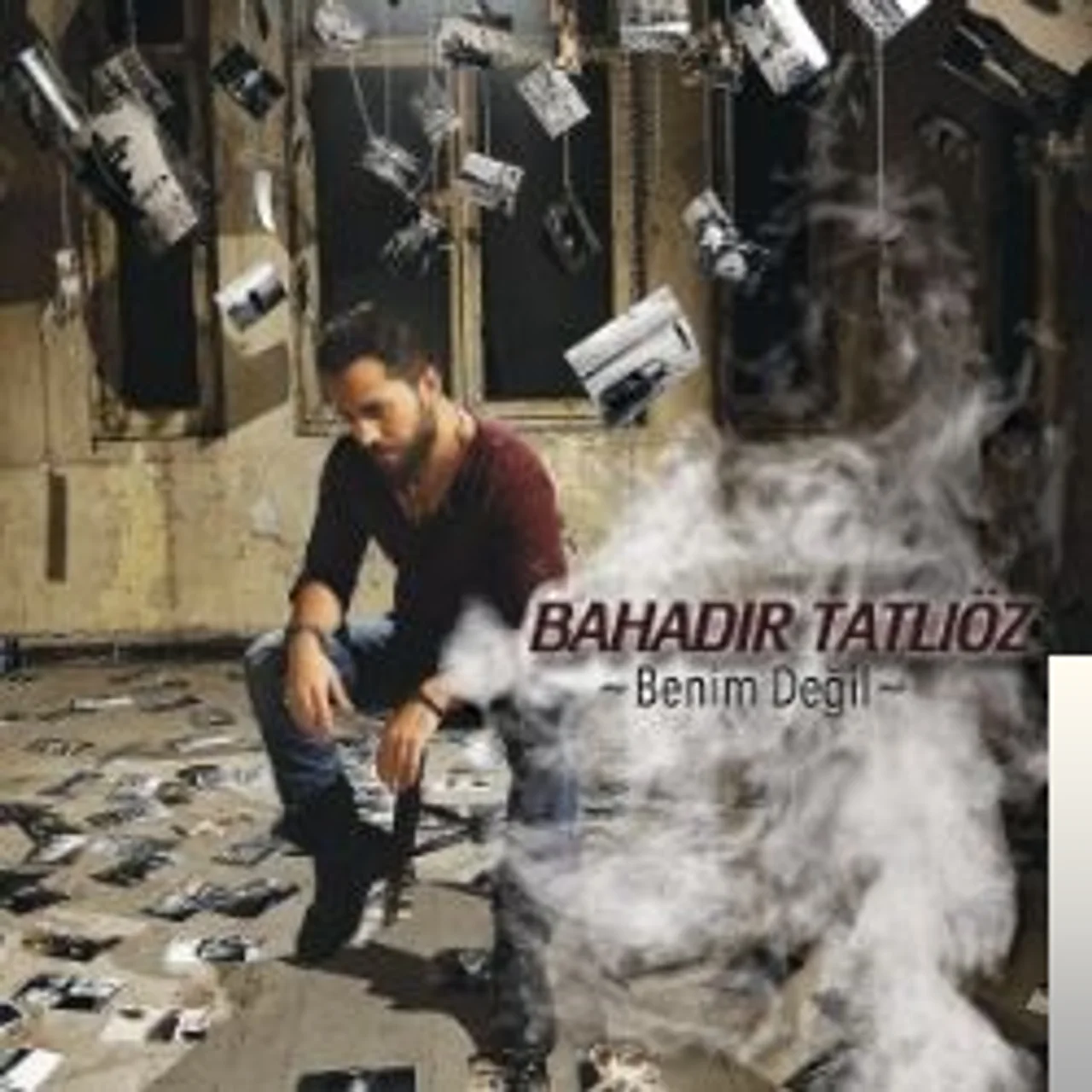 Bahadır Tatlıöz - Benim Değil (Akustik)