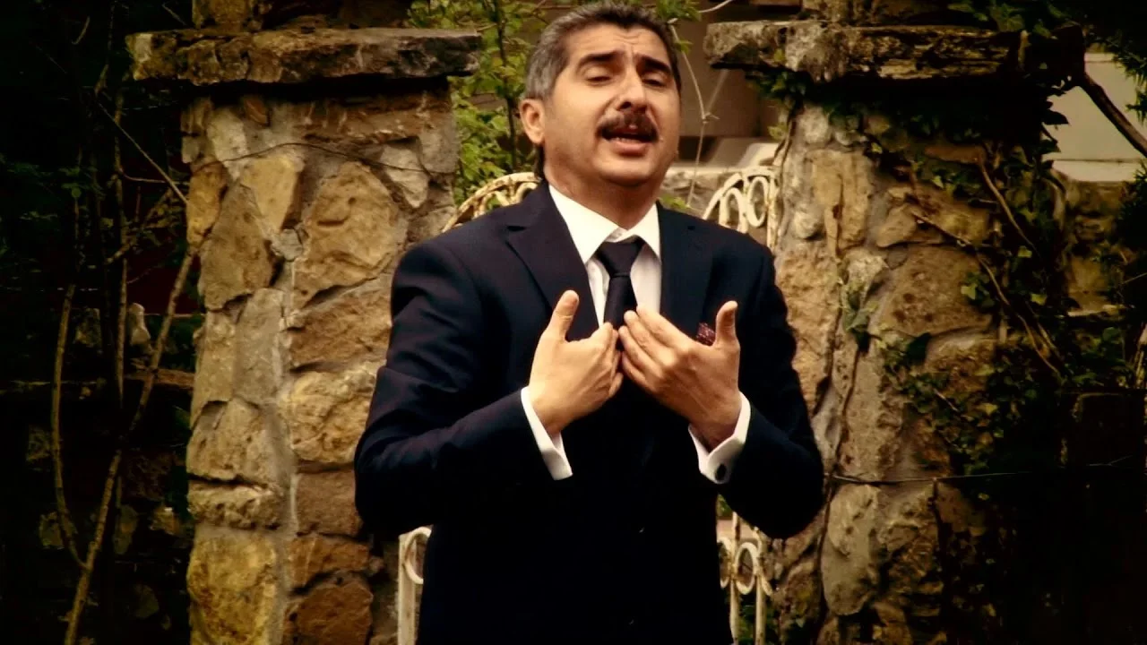 Ali Turaç - Gidenin Üçü Güzel