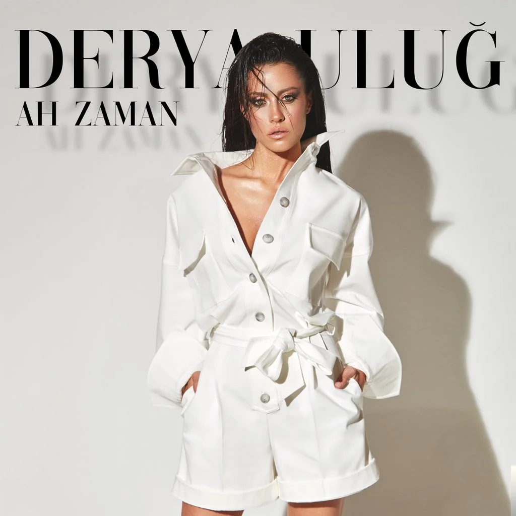 Derya Uluğ - Göremedim Bi de Sen Bak