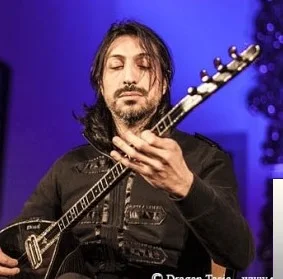 İsmail Tunçbilek - Ne Garip Değil Mi