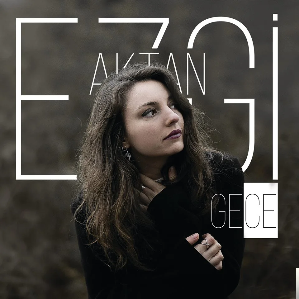 Ezgi Aktan - Gülmüyorum