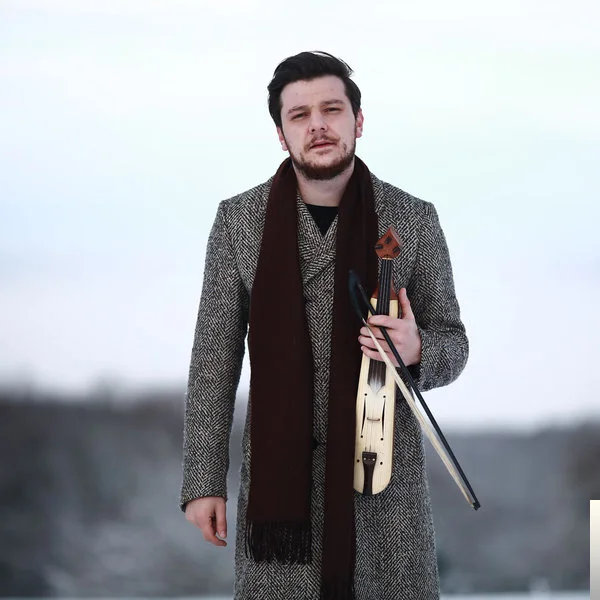Ekin Uzunlar - Ben Denizde Bir Gemi