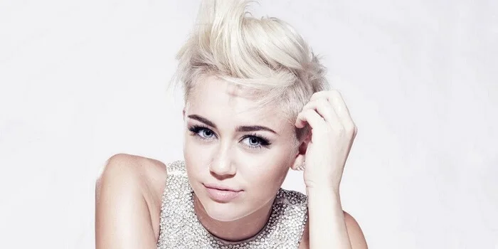 Miley Cyrus - Without You (feat The Kid Laroi)