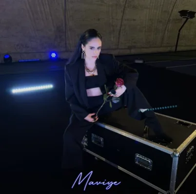 Yasemin Mori - Maviye