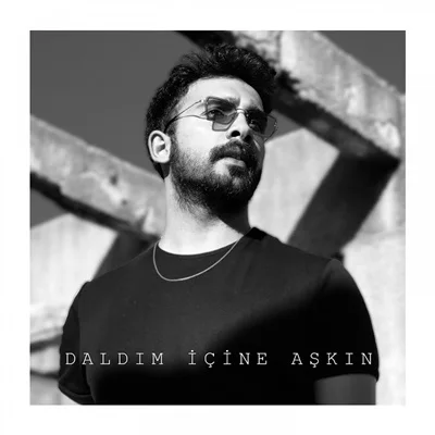 Tarık Tırıl - Daldım İçine Aşkın
