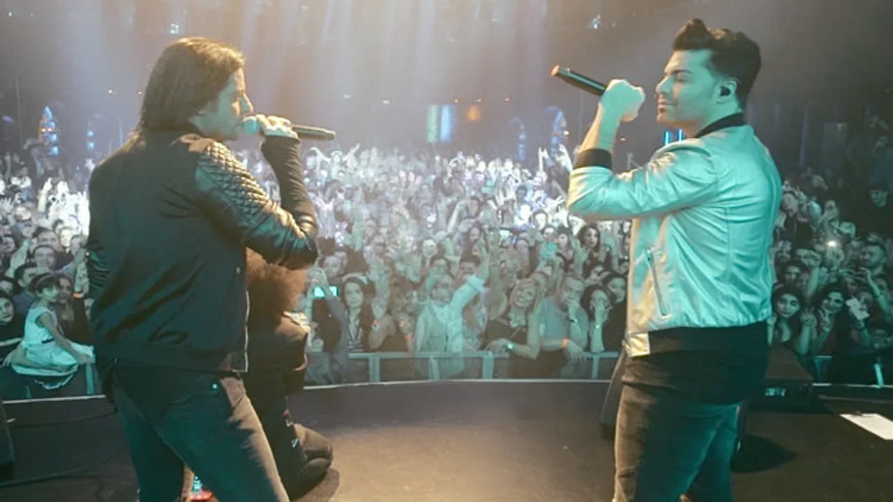 Kamran & Hooman - Mannequin Challenge (Live In Toronto)