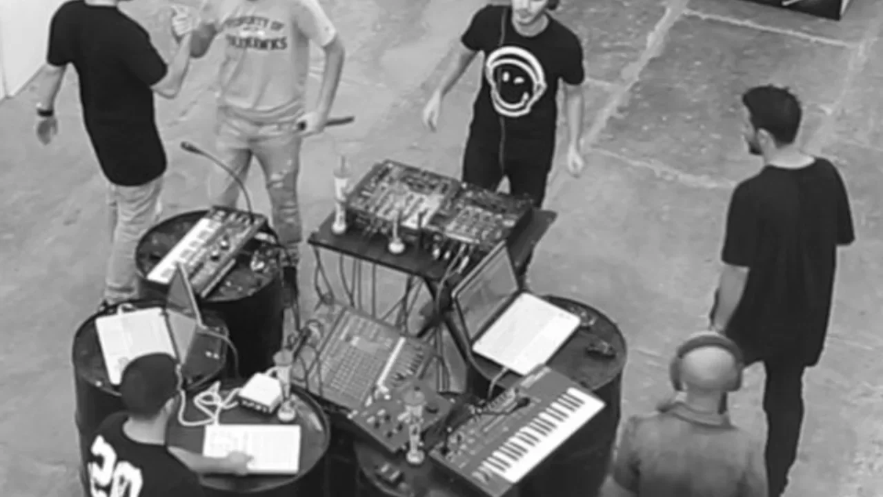 Tik Taak & A2 - Tori Ke Ra Miram (Live)