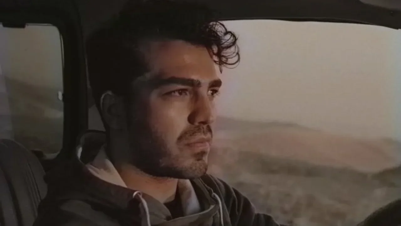 Dana - Cheshmamo Khis Kon (Ft AmirMo)