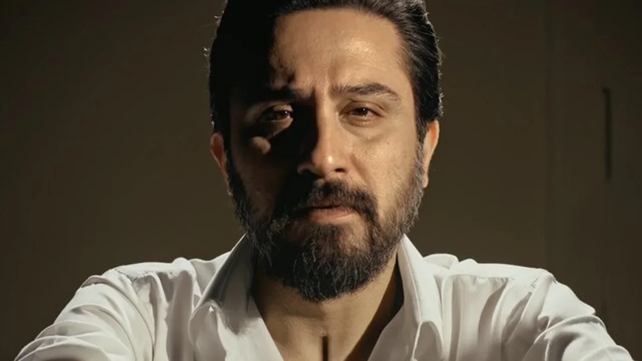 Roozbeh Bemani - Mikham Bebakhsham Khodamo
