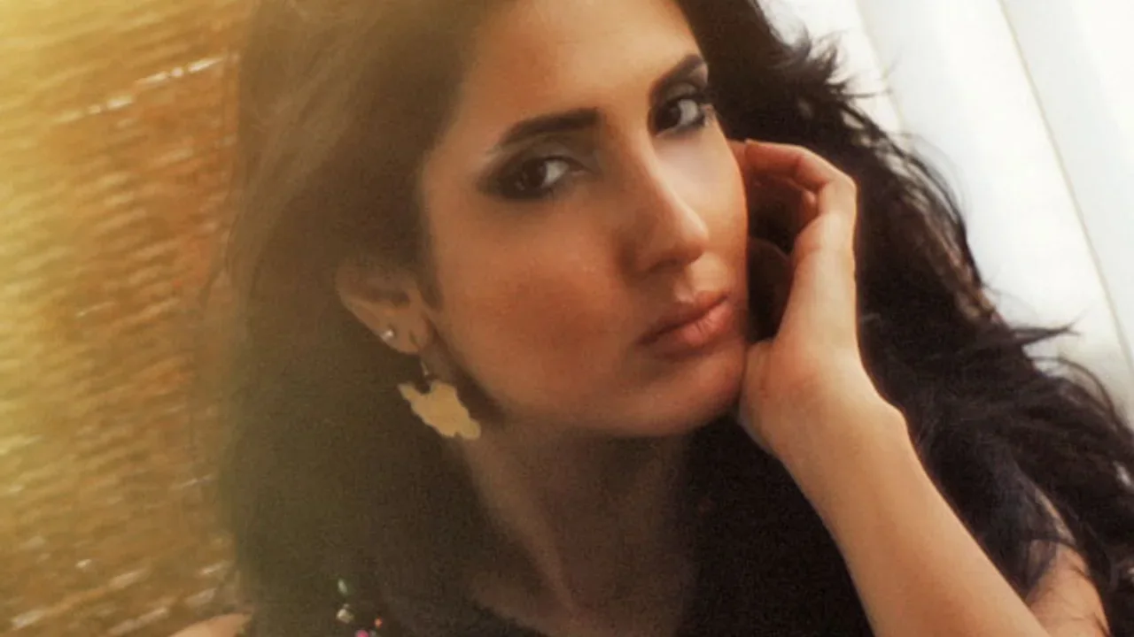 Shadi Amini - Barmigardam